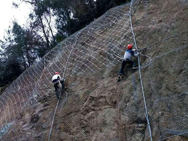 边坡防护网工程案例图片2